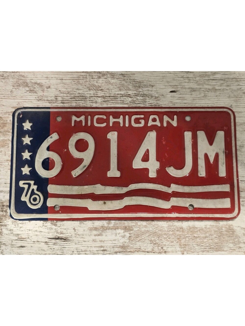 1976 Michigan License Plate Bicentennial 6914JM